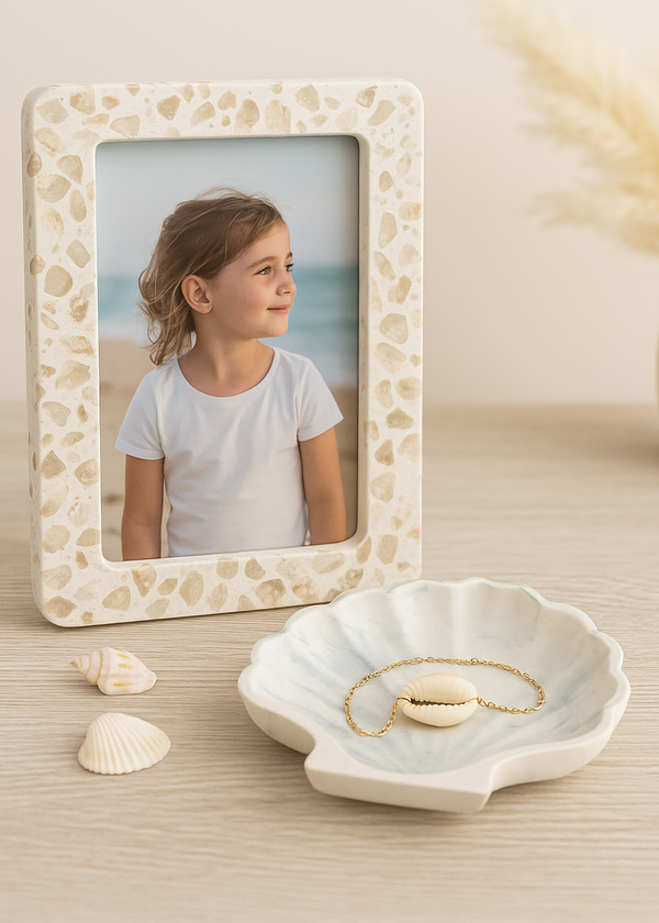 Kids Jesmonite Workshop: Create a Photo Frame & Trinket Tray